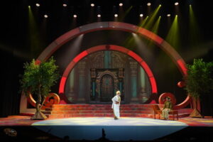 Teater Koma Mencari Semar