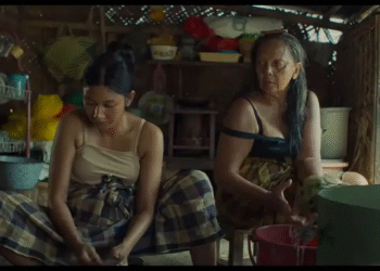 Reza Rahadian dan Perjalanan Emosional di Balik Pangku