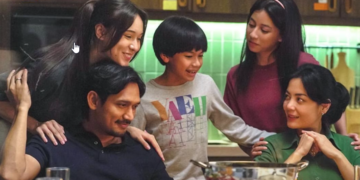 Review Film “Yang Lain Boleh Hilang, Asal Kau Jangan”: Saat Keluarga Menjadi Penjaga Kenangan