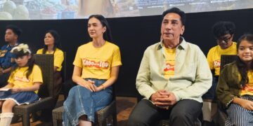 Starvision resmi merilis trailer dan poster film Kado Untuk Ibu, dibintangi Luisa Adreena dan Emir Mahira